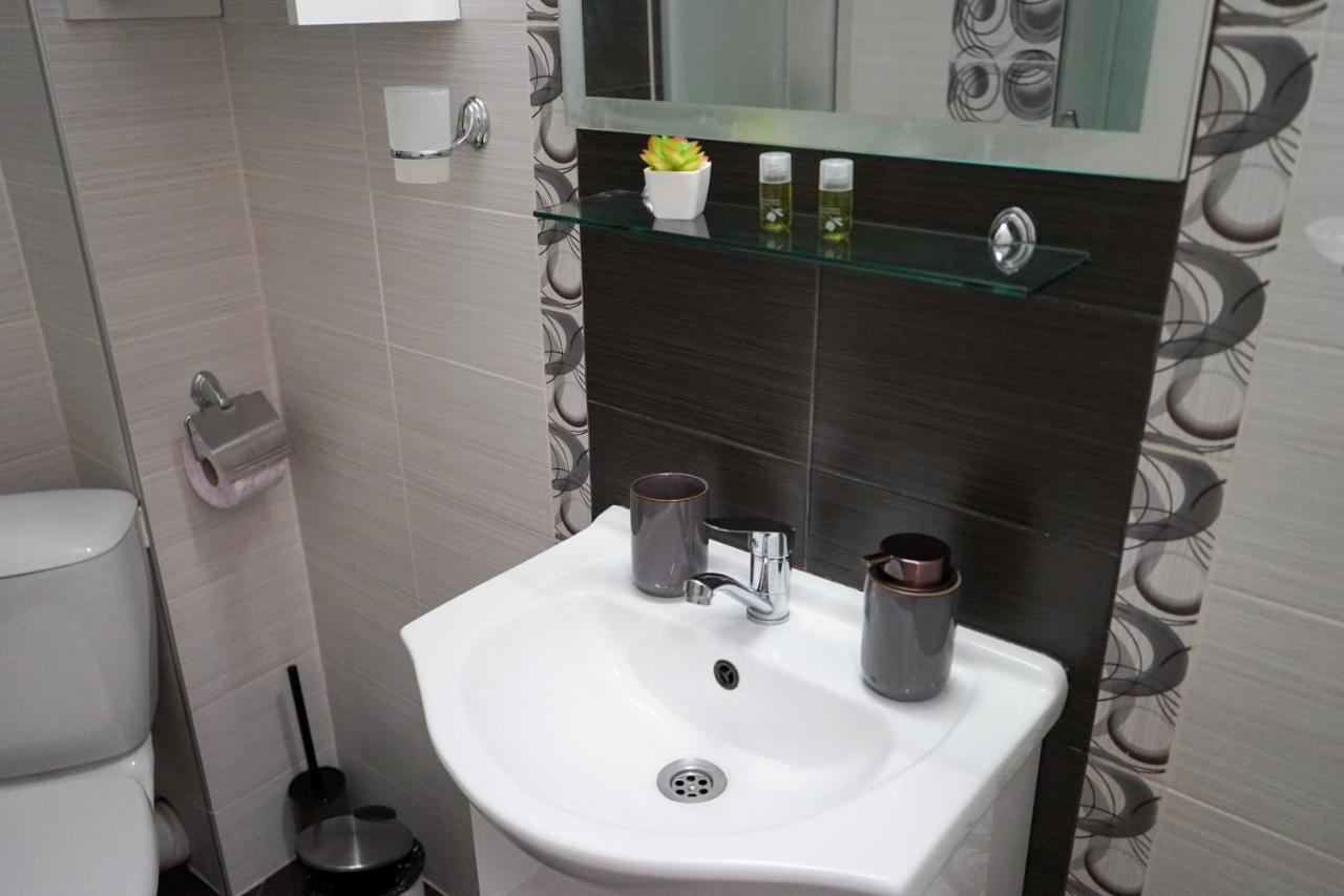 Comfortable 2Br Urban Getaway In City Center Plovdiv Exterior photo