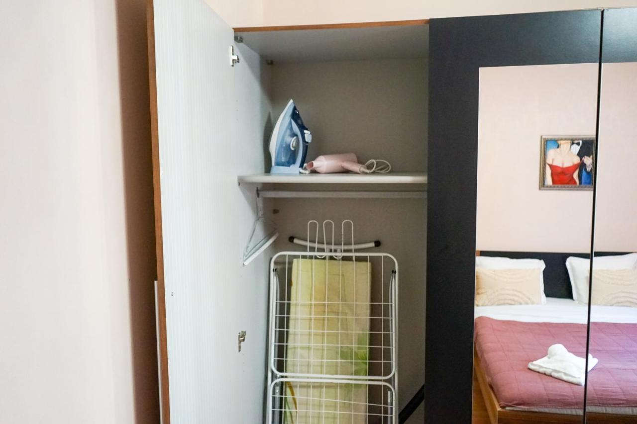 Comfortable 2Br Urban Getaway In City Center Plovdiv Exterior photo