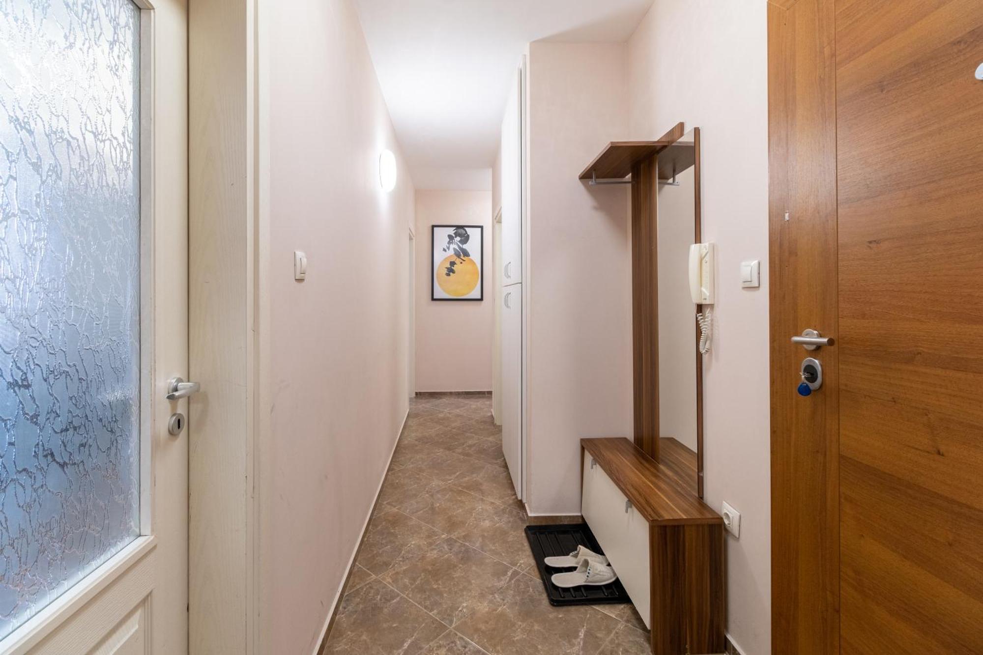 Comfortable 2Br Urban Getaway In City Center Plovdiv Exterior photo