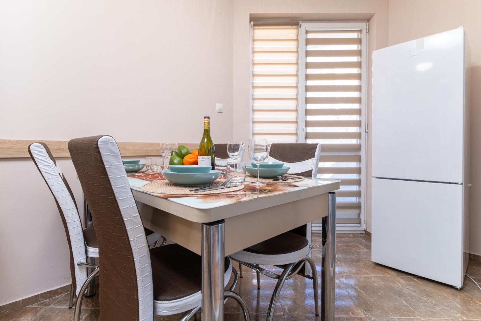Comfortable 2Br Urban Getaway In City Center Plovdiv Exterior photo