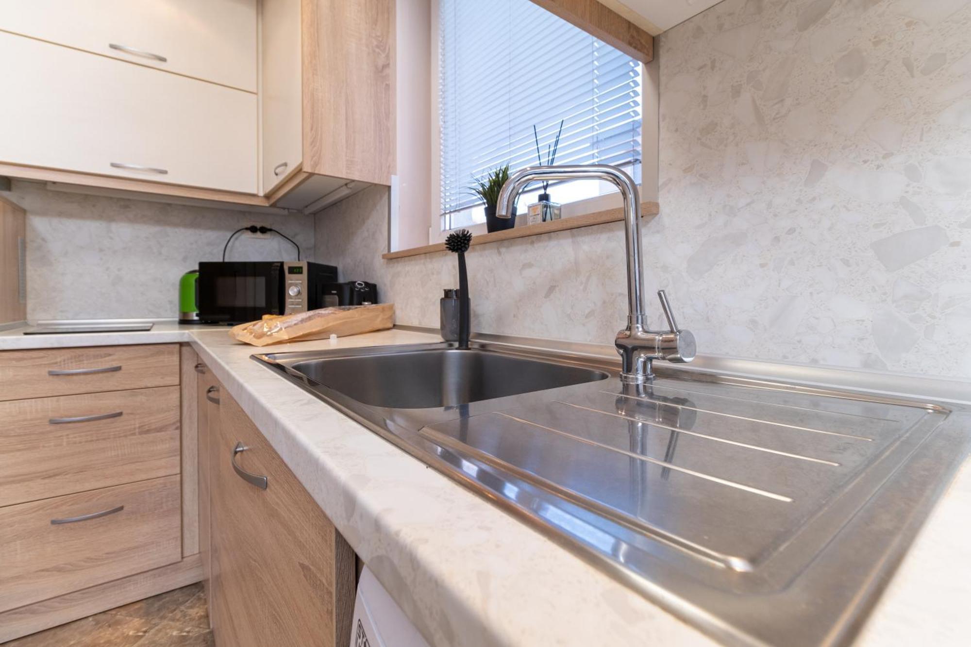 Comfortable 2Br Urban Getaway In City Center Plovdiv Exterior photo