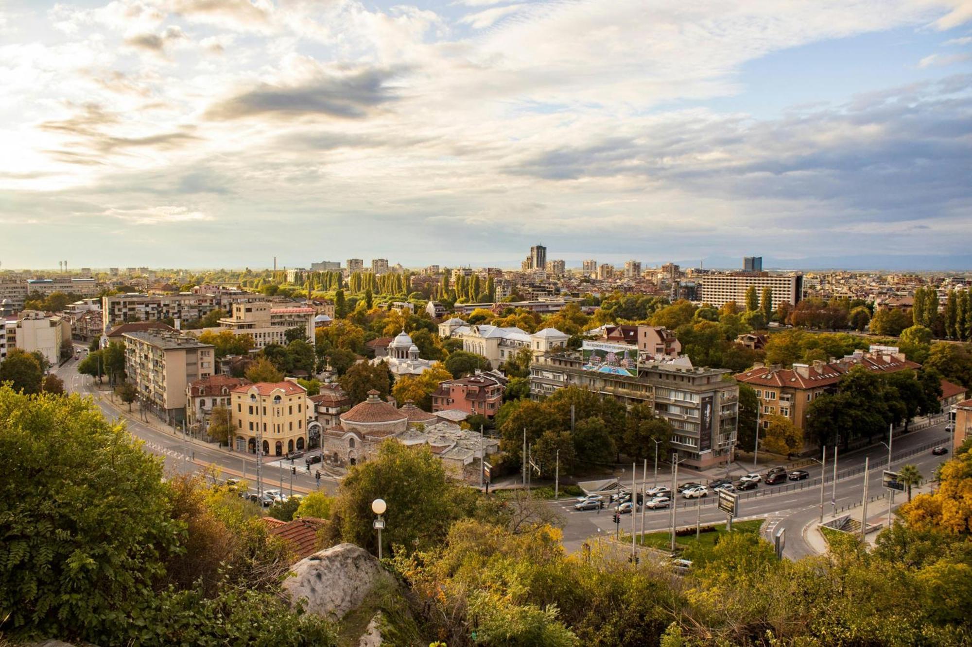 Comfortable 2Br Urban Getaway In City Center Plovdiv Exterior photo